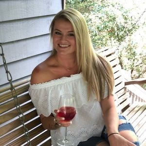 Meet your Posher, Logan